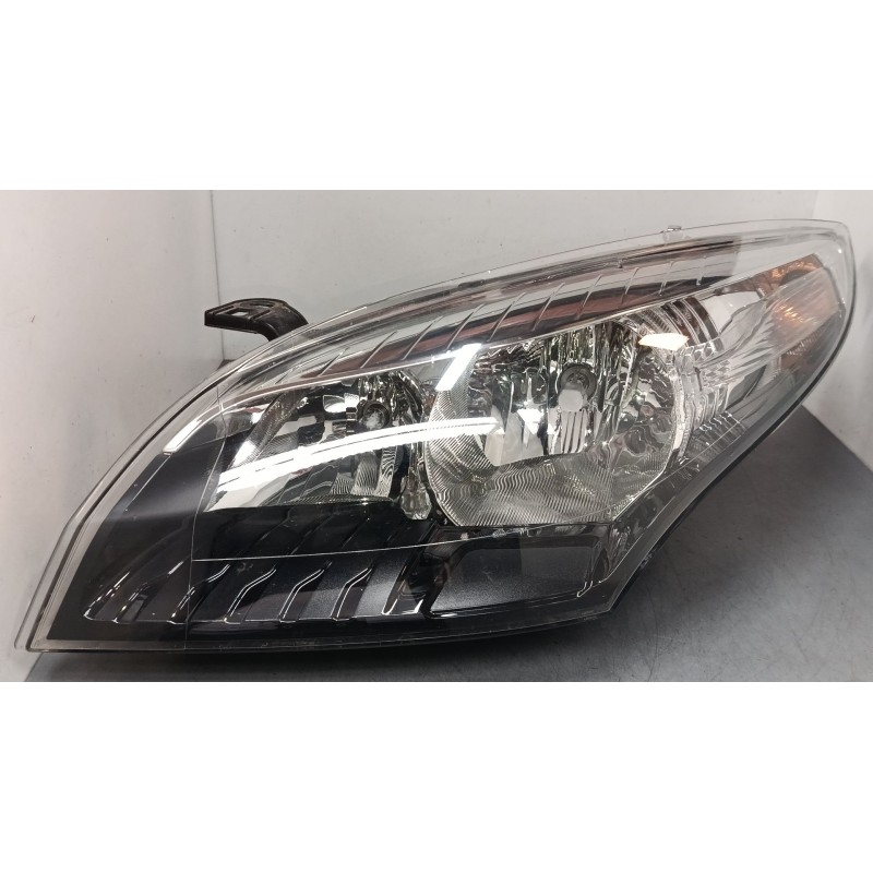 Recambio de faro izquierdo para renault megane iii grandtour (kz0/1) 1.2 tce (kz2b, kz11) referencia OEM IAM 260607305R 03012442