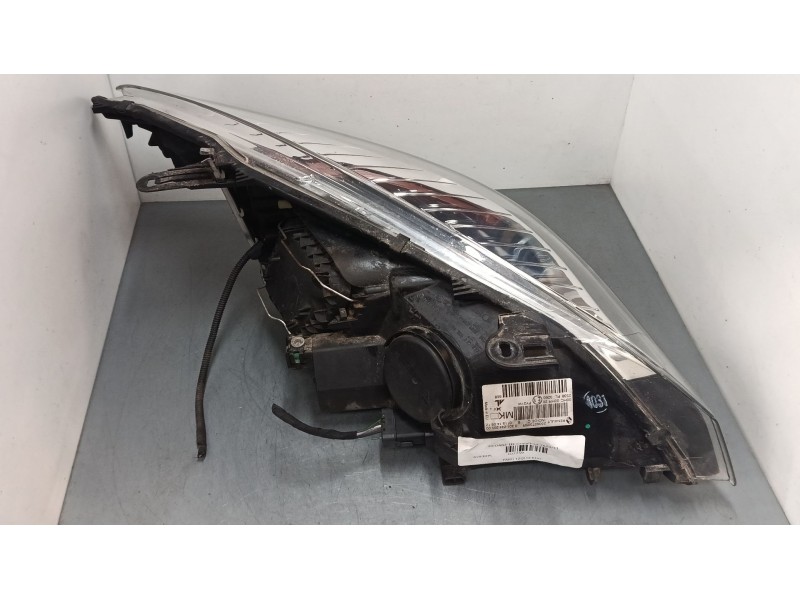 Recambio de faro izquierdo para renault megane iii grandtour (kz0/1) 1.2 tce (kz2b, kz11) referencia OEM IAM 260607305R 03012442