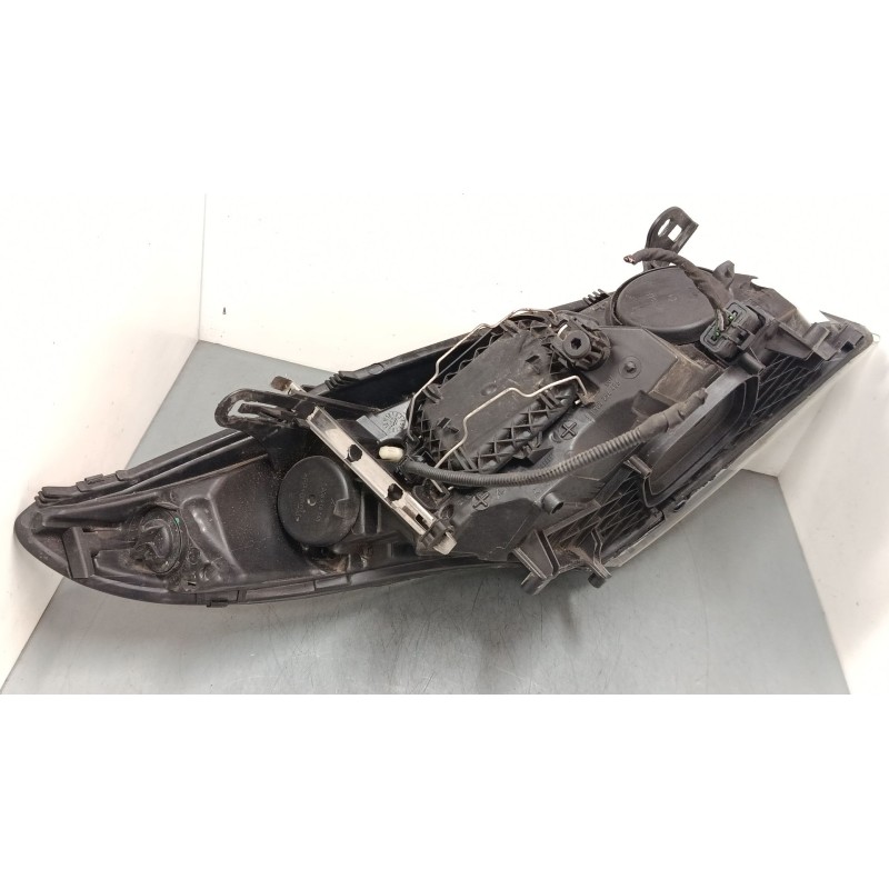 Recambio de faro izquierdo para renault megane iii grandtour (kz0/1) 1.2 tce (kz2b, kz11) referencia OEM IAM 260607305R 03012442