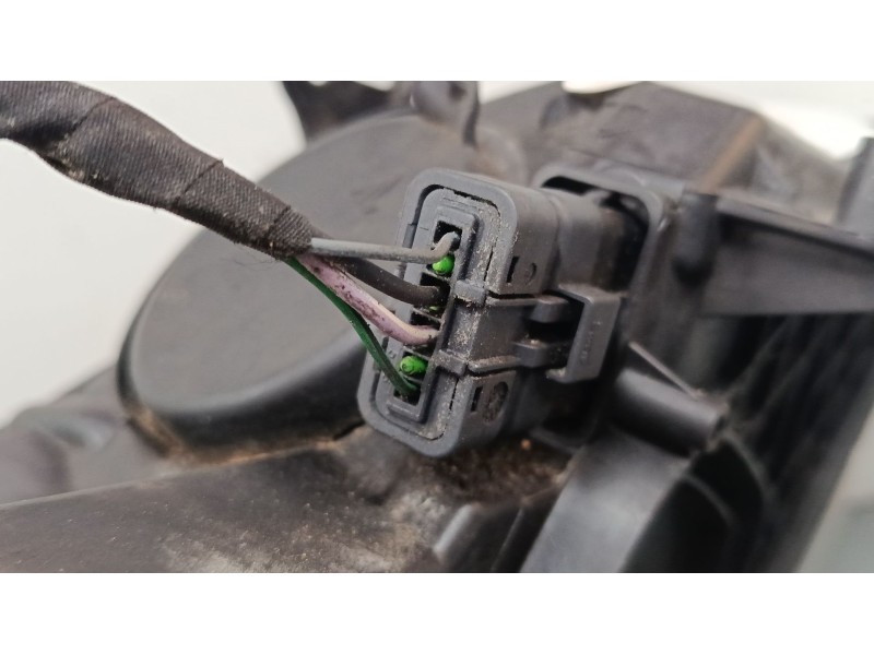 Recambio de faro izquierdo para renault megane iii grandtour (kz0/1) 1.2 tce (kz2b, kz11) referencia OEM IAM 260607305R 03012442