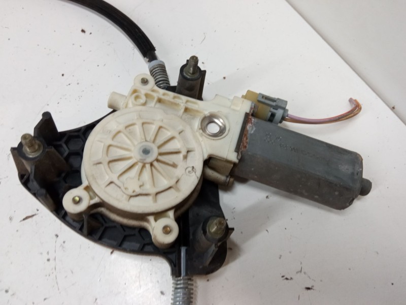 Recambio de elevalunas electrico delantero derecho para renault clio ii (bb_, cb_) 1.2 (bb0a, bb0f, bb10, bb1k, bb28, bb2d, bb2h