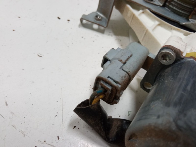 Recambio de elevalunas electrico delantero derecho para nissan micra iii (k12) 1.2 16v referencia OEM IAM 0130822203  