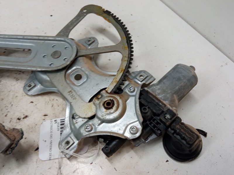 Recambio de elevalunas electrico delantero derecho para toyota yaris (_p9_) 1.4 d-4d (nlp90_) referencia OEM IAM 85710 0D 100  