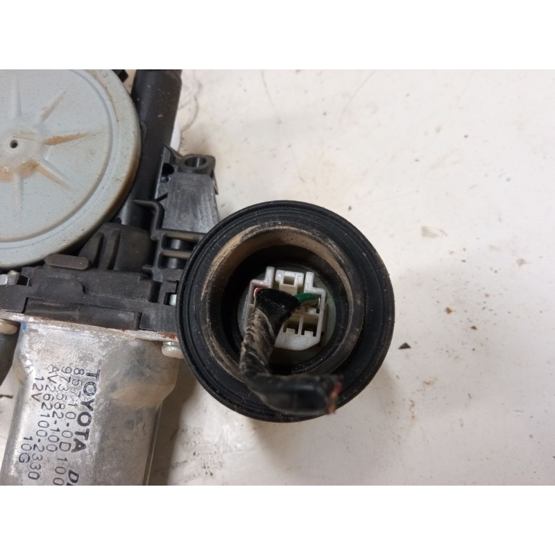 Recambio de elevalunas electrico delantero derecho para toyota yaris (_p9_) 1.4 d-4d (nlp90_) referencia OEM IAM 85710 0D 100  