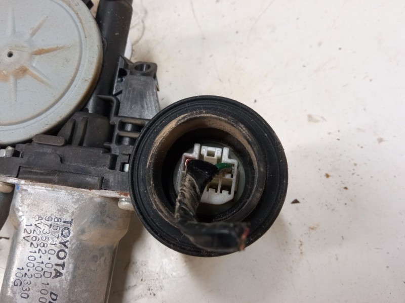 Recambio de elevalunas electrico delantero derecho para toyota yaris (_p9_) 1.4 d-4d (nlp90_) referencia OEM IAM 85710 0D 100  