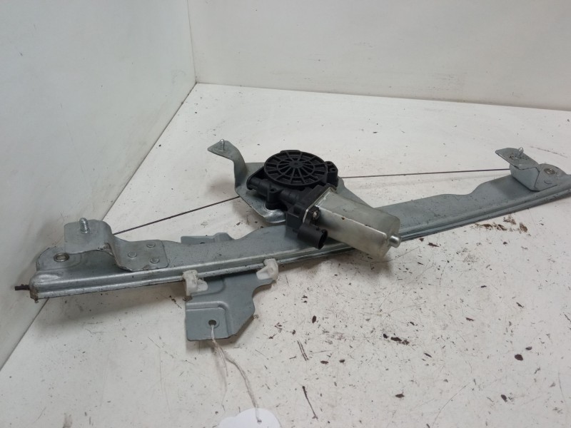 Recambio de elevalunas electrico delantero derecho para dacia sandero (bs_) 1.6 mpi 85 (bs03) referencia OEM IAM   