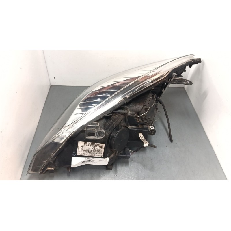 Recambio de faro derecho para renault megane iii grandtour (kz0/1) 1.2 tce (kz2b, kz11) referencia OEM IAM 260101010R  