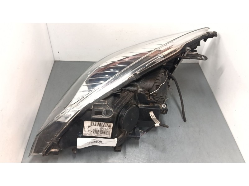 Recambio de faro derecho para renault megane iii grandtour (kz0/1) 1.2 tce (kz2b, kz11) referencia OEM IAM 260101010R  