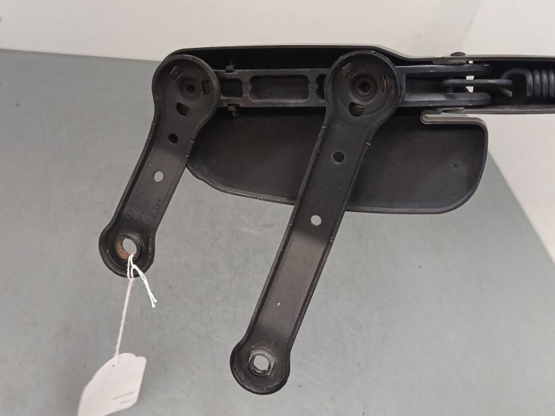 Recambio de brazo limpia delantero derecho para mercedes-benz clase a (w176) a 220 d (176.003) referencia OEM IAM a1768203600  