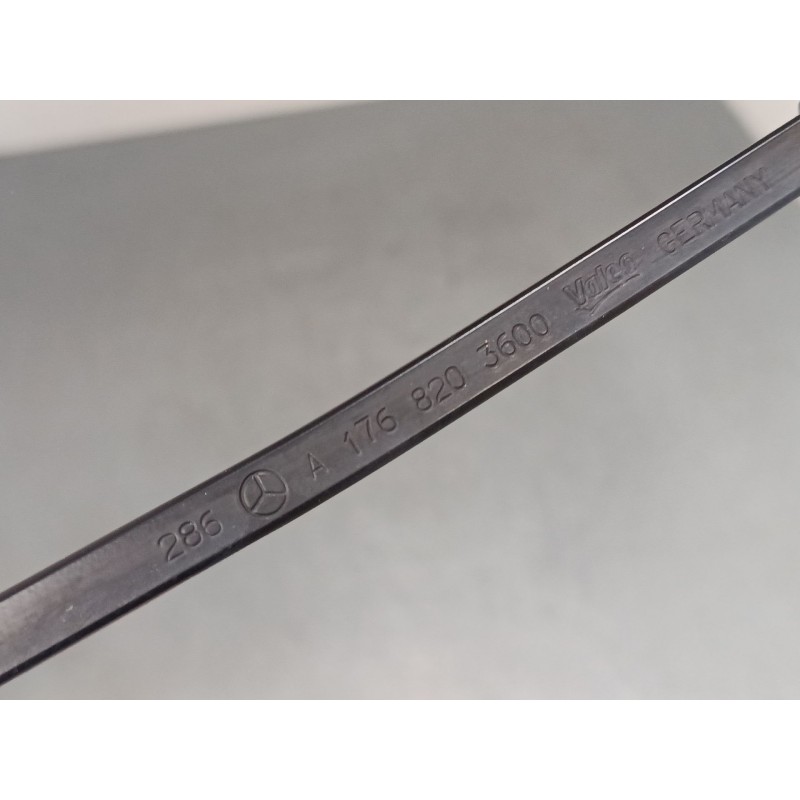 Recambio de brazo limpia delantero derecho para mercedes-benz clase a (w176) a 220 d (176.003) referencia OEM IAM a1768203600  