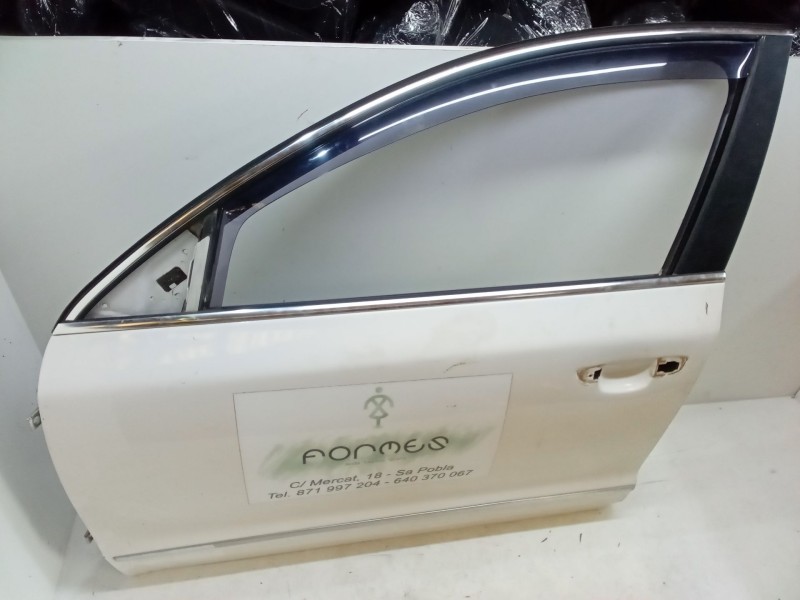 Recambio de puerta delantera izquierda para skoda superb ii station wagon (3t5) 2.0 tdi 16v referencia OEM IAM   
