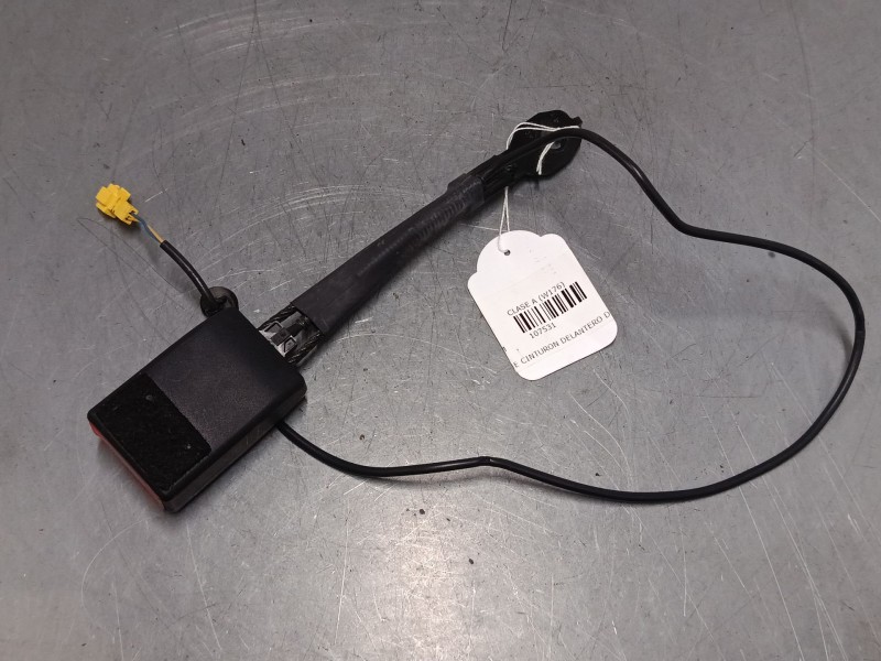 Recambio de anclaje cinturon delantero derecho para mercedes-benz clase a (w176) a 220 d (176.003) referencia OEM IAM A246860016