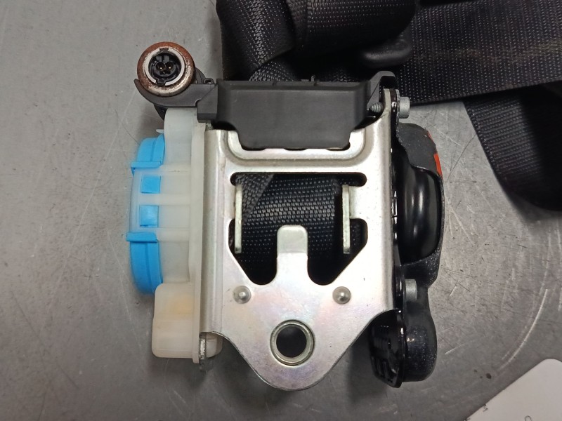 Recambio de cinturon seguridad delantero izquierdo para mercedes-benz clase a (w176) a 220 d (176.003) referencia OEM IAM 307494