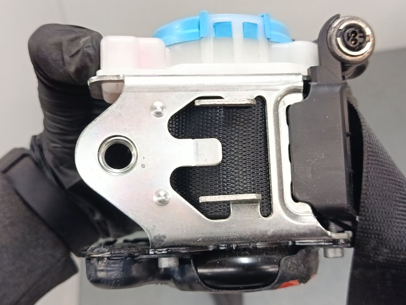Recambio de cinturon seguridad delantero derecho para mercedes-benz clase a (w176) a 220 d (176.003) referencia OEM IAM 30749459