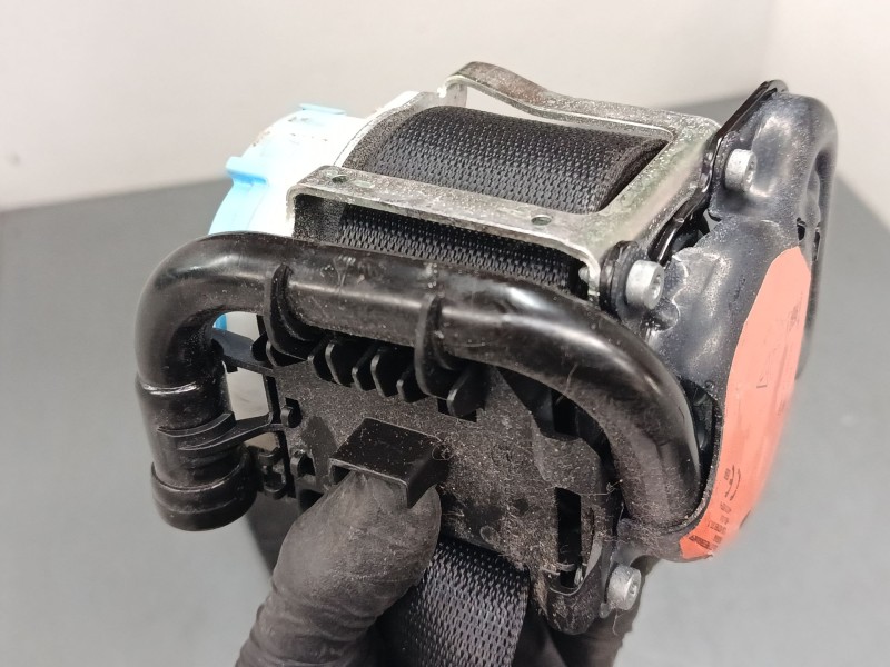 Recambio de cinturon seguridad delantero derecho para mercedes-benz clase a (w176) a 220 d (176.003) referencia OEM IAM 30749459