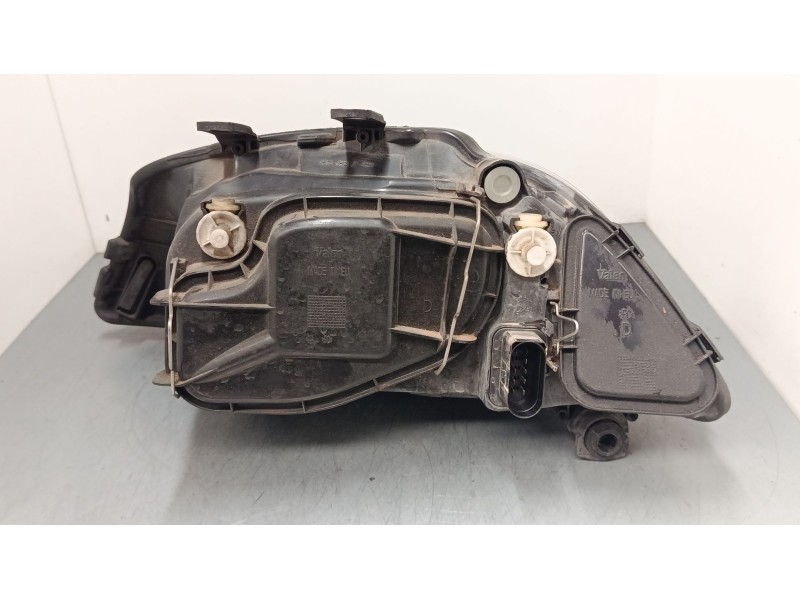 Recambio de faro derecho para seat ibiza iii (6l1) 1.4 tdi referencia OEM IAM 6L1941006M  