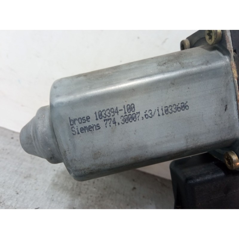 Recambio de elevalunas electrico delantero derecho para opel astra g descapotable (t98) 1.6 (f67) referencia OEM IAM 103394100  