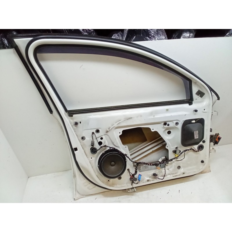 Recambio de puerta delantera izquierda para skoda superb ii station wagon (3t5) 2.0 tdi 16v referencia OEM IAM   