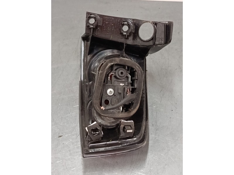 Recambio de piloto trasero izquierdo para seat ibiza iii (6l1) 1.9 tdi referencia OEM IAM   