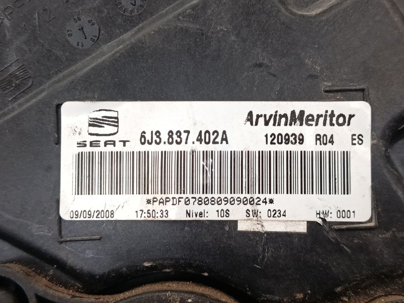 Recambio de elevalunas electrico delantero derecho para seat ibiza iv sc (6j1, 6p5) 1.9 tdi referencia OEM IAM 6J3837402A  