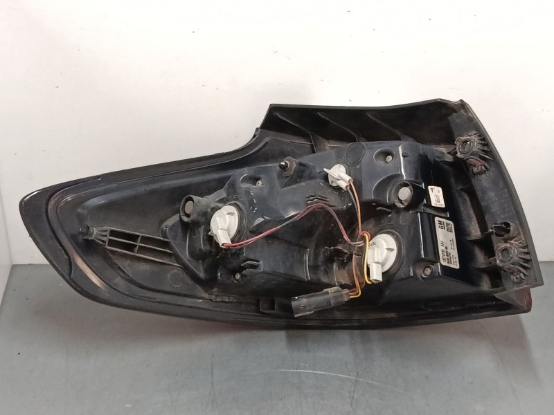 Recambio de piloto trasero derecho para opel zafira tourer c (p12) 2.0 cdti (75) referencia OEM IAM 13278785 428448700 