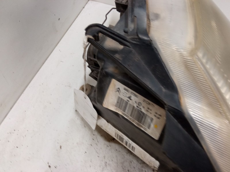Recambio de faro izquierdo para citroën c3 i (fc_, fn_) 1.4 i referencia OEM IAM 9680157580  