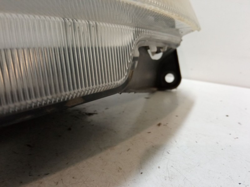 Recambio de faro izquierdo para citroën c3 i (fc_, fn_) 1.4 i referencia OEM IAM 9680157580  