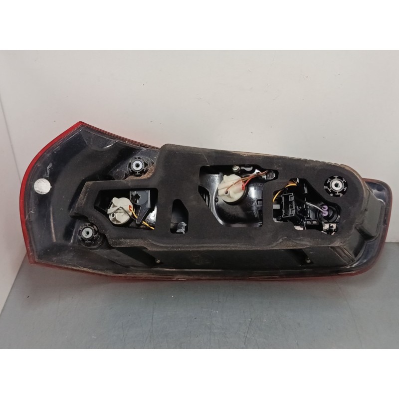 Recambio de piloto trasero derecho para citroën c4 picasso ii 1.6 hdi 90 referencia OEM IAM 9676120680  