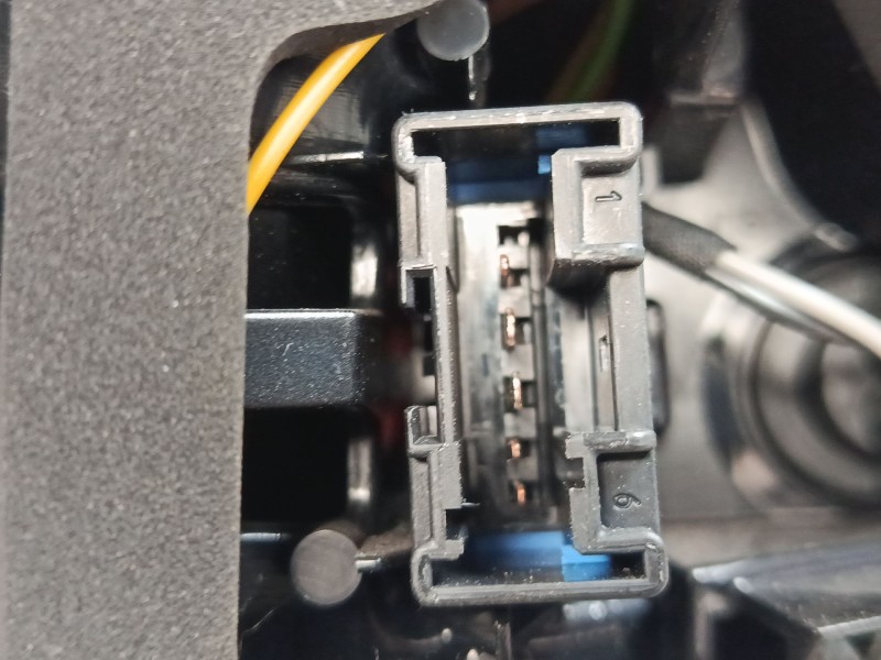 Recambio de piloto trasero derecho para citroën c4 picasso ii 1.6 hdi 90 referencia OEM IAM 9676120680  