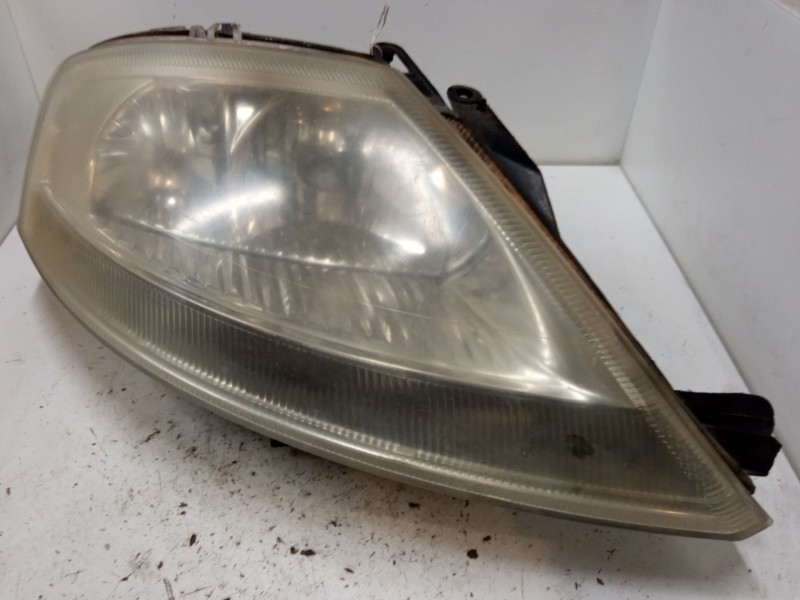 Recambio de faro derecho para citroën c3 i (fc_, fn_) 1.4 i referencia OEM IAM 9680157380  