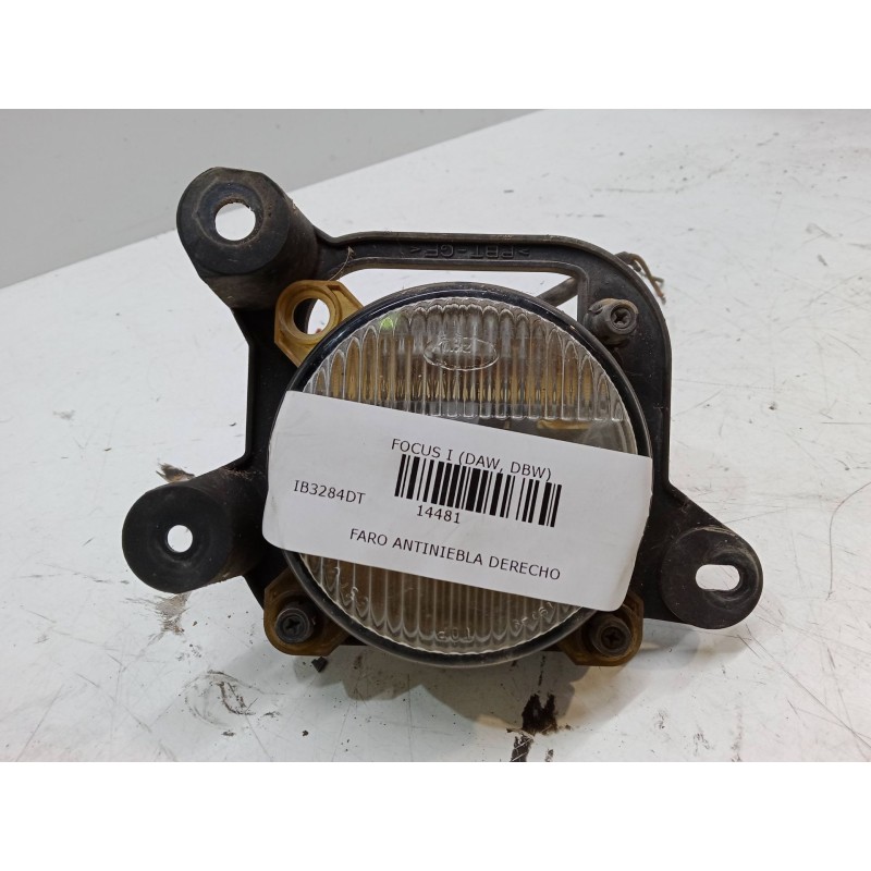 Recambio de faro antiniebla derecho para ford focus i (daw, dbw) 1.8 di / tddi referencia OEM IAM   