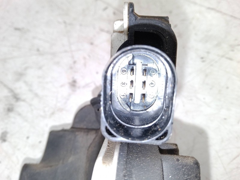 Recambio de cerradura puerta delantera derecha para skoda superb ii station wagon (3t5) 2.0 tdi 16v referencia OEM IAM   