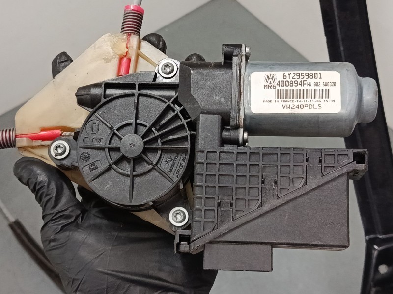 Recambio de elevalunas electrico delantero derecho para volkswagen polo iv (9n_, 9a_) 1.4 16v referencia OEM IAM 440774FR  