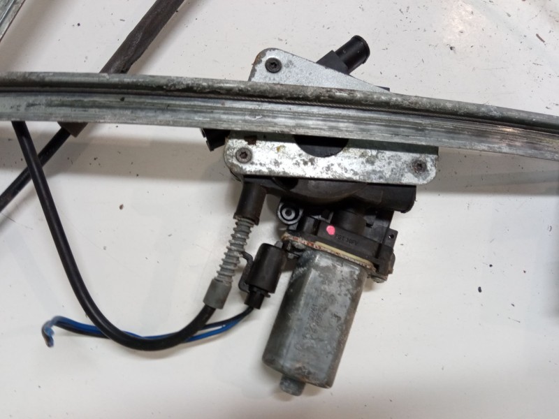 Recambio de elevalunas electrico delantero derecho para peugeot 206 cc (2d) 1.6 16v (2dnfuf, 2dnfur) referencia OEM IAM 45450000