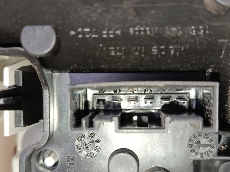 Recambio de piloto trasero izquierdo para bmw 1 descapotable (e88) 120 d referencia OEM IAM 6321692451904  