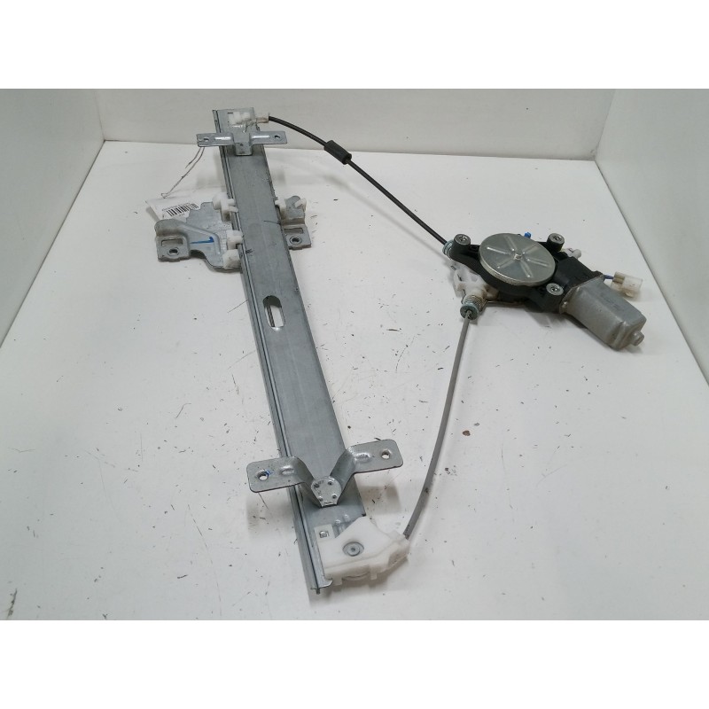 Recambio de elevalunas electrico delantero derecho para opel frontera b (u99) 2.2 dti (6b_66, 6b_76) referencia OEM IAM   