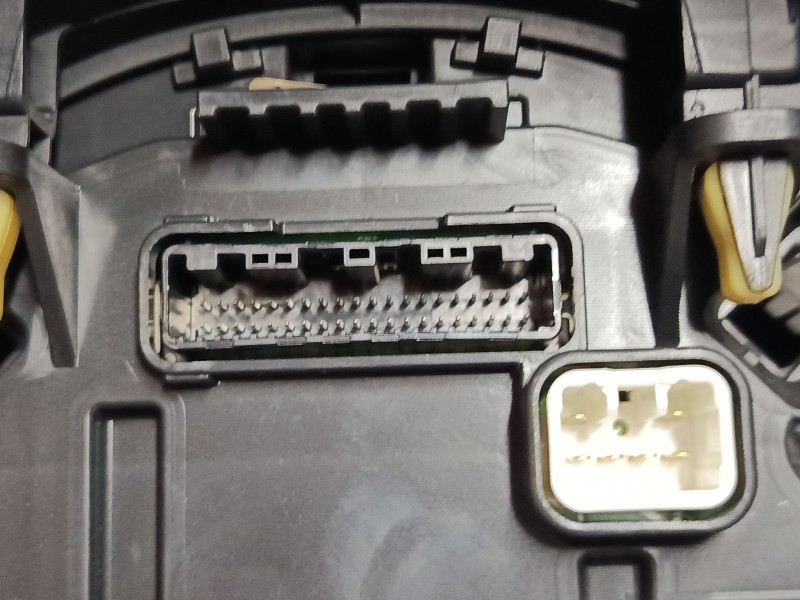 Recambio de cuadro instrumentos para peugeot 108 1.2 referencia OEM IAM   