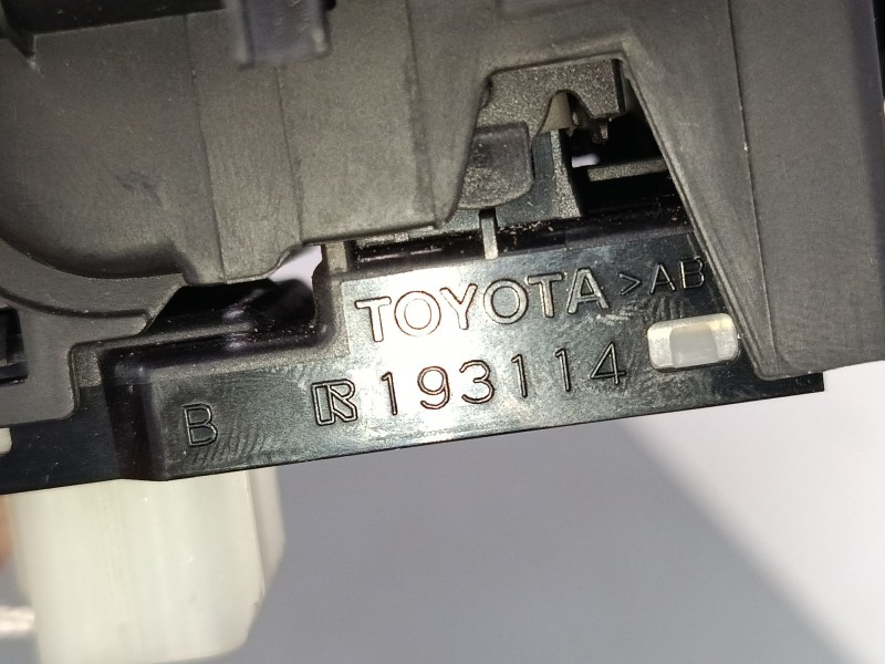 Recambio de mando elevalunas delantero izquierdo para peugeot 108 1.2 referencia OEM IAM   