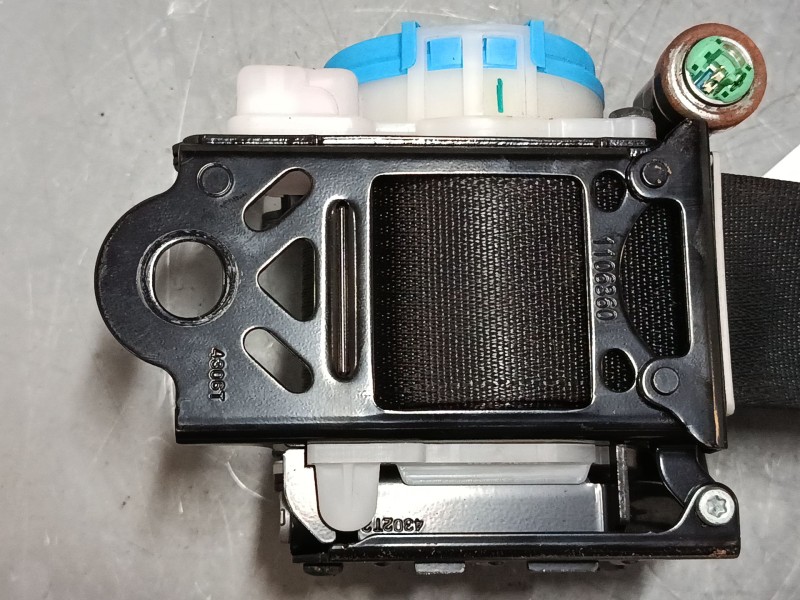 Recambio de cinturon seguridad delantero derecho para peugeot 108 1.2 referencia OEM IAM 308043299JN7  
