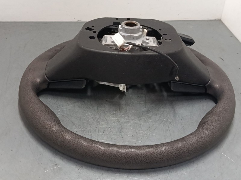 Recambio de volante multifincion para peugeot 108 1.2 referencia OEM IAM 451000H060  