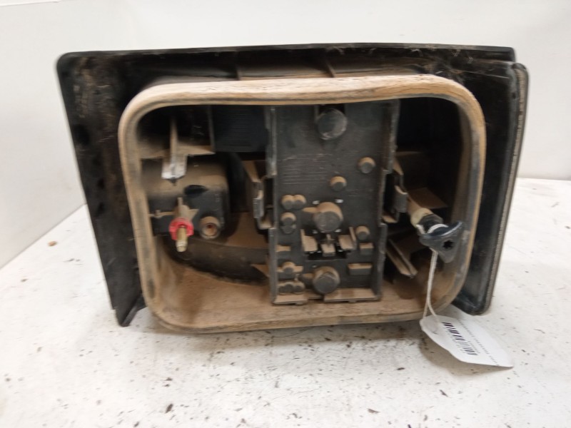 Recambio de piloto trasero izquierdo para renault 19 ii (b/c53_) 1.4 referencia OEM IAM   