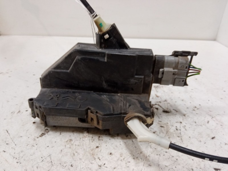 Recambio de cerradura puerta delantera derecha para peugeot 3008 i monospace (0u_) 1.6 vti referencia OEM IAM   