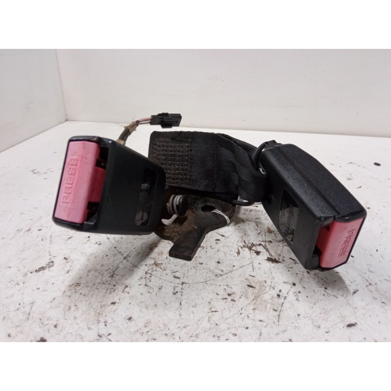 Recambio de anclaje cinturon trasero izquierdo para renault laguna iii (bt0/1) 1.5 dci (bt00, bt0a, bt0t, bt1j) referencia OEM I