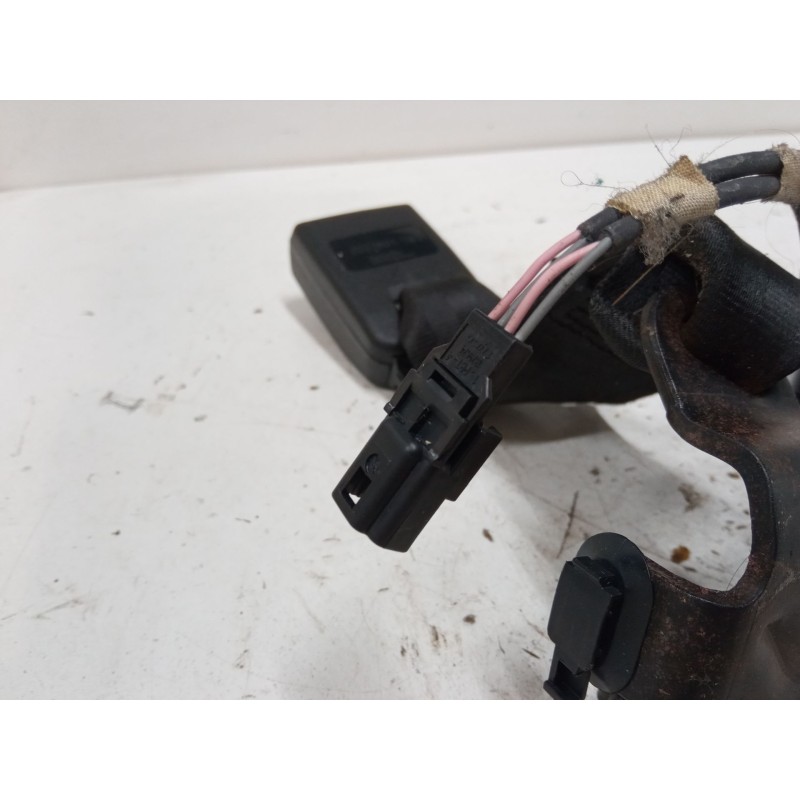 Recambio de anclaje cinturon trasero izquierdo para renault laguna iii (bt0/1) 1.5 dci (bt00, bt0a, bt0t, bt1j) referencia OEM I