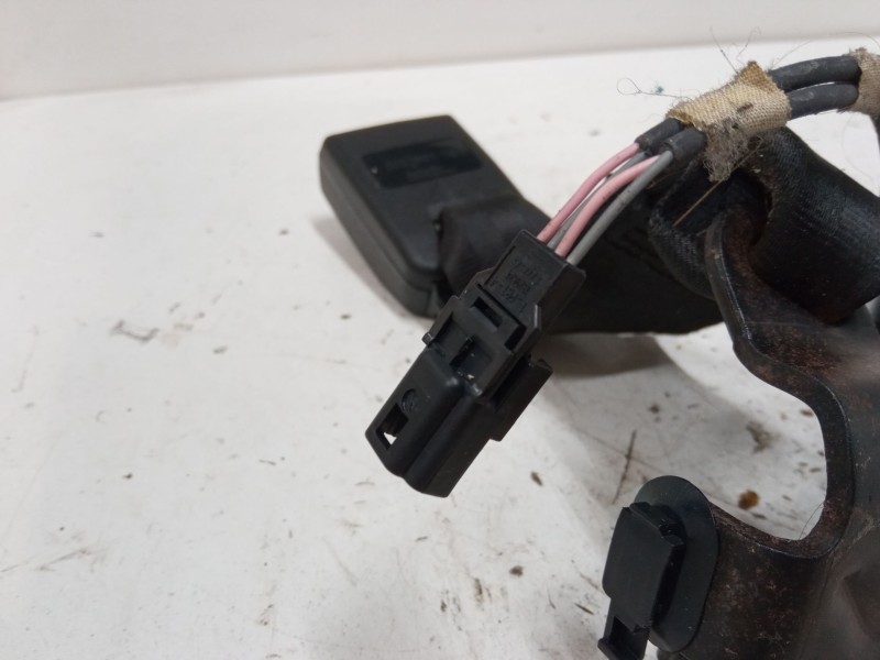 Recambio de anclaje cinturon trasero izquierdo para renault laguna iii (bt0/1) 1.5 dci (bt00, bt0a, bt0t, bt1j) referencia OEM I