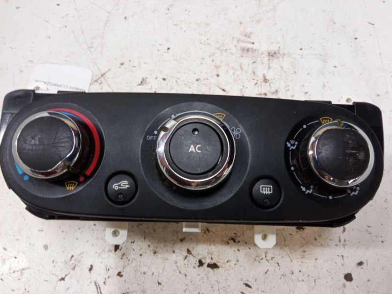 Recambio de mando climatizador para renault clio iv (bh_) 1.2 16v referencia OEM IAM T1019676Z  