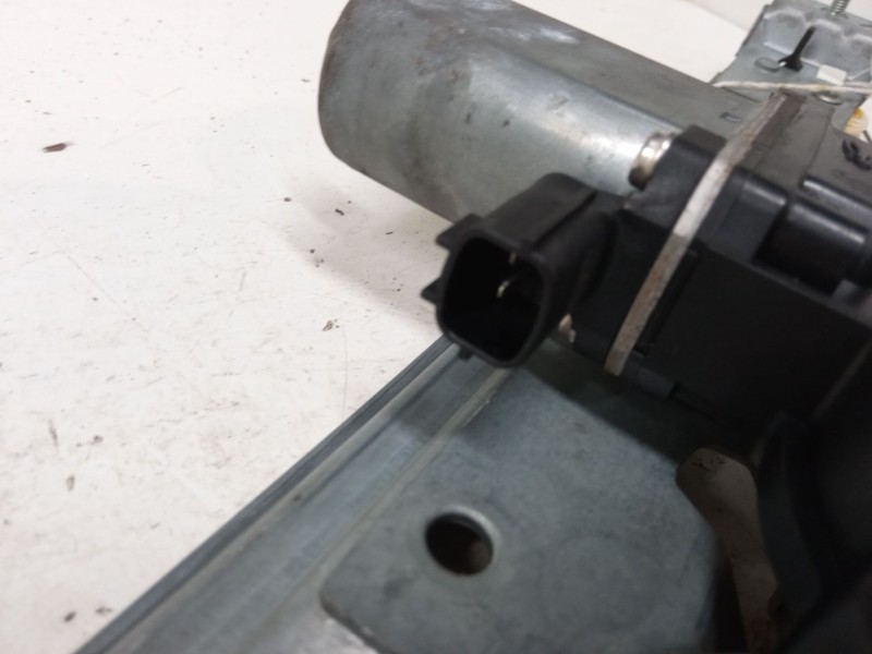 Recambio de elevalunas electrico delantero izquierdo para renault clio iv (bh_) 1.2 16v referencia OEM IAM 807213867R  