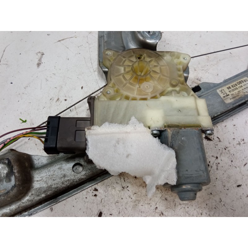 Recambio de elevalunas electrico delantero izquierdo para peugeot 3008 i monospace (0u_) 1.6 vti referencia OEM IAM 9682808980  