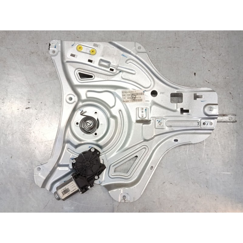 Recambio de elevalunas electrico delantero derecho para hyundai ix35 (lm, el, elh) 2.0 crdi referencia OEM IAM 82480 2Y000  
