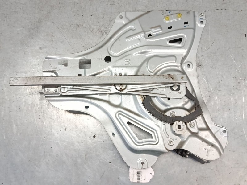 Recambio de elevalunas electrico delantero derecho para hyundai ix35 (lm, el, elh) 2.0 crdi referencia OEM IAM 82480 2Y000  